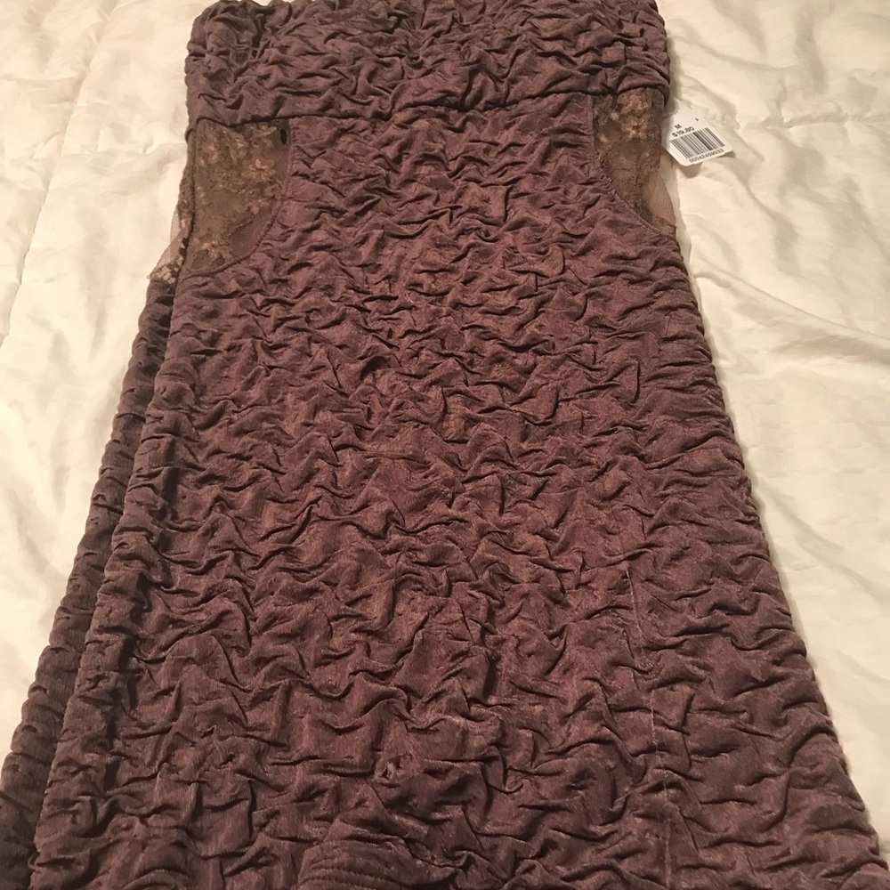 Strapless going out dress with lace on the sides!